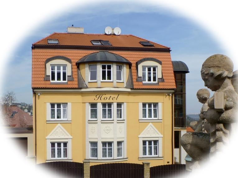 Hotel Garni Rambousek Прага Экстерьер фото